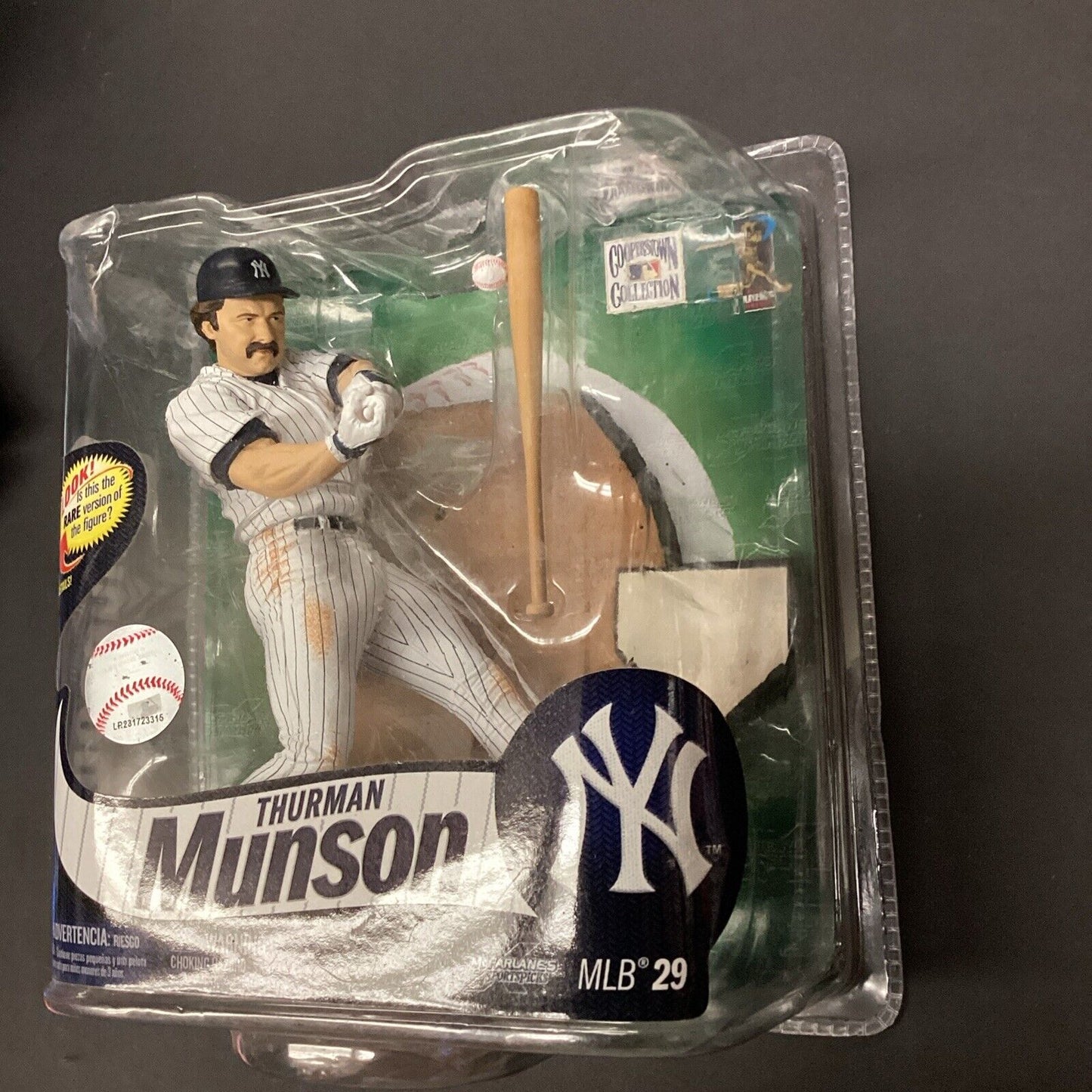 McFarlane Toys THURMAN MUNSON Yankees MLB 29 2012 Sealed New!