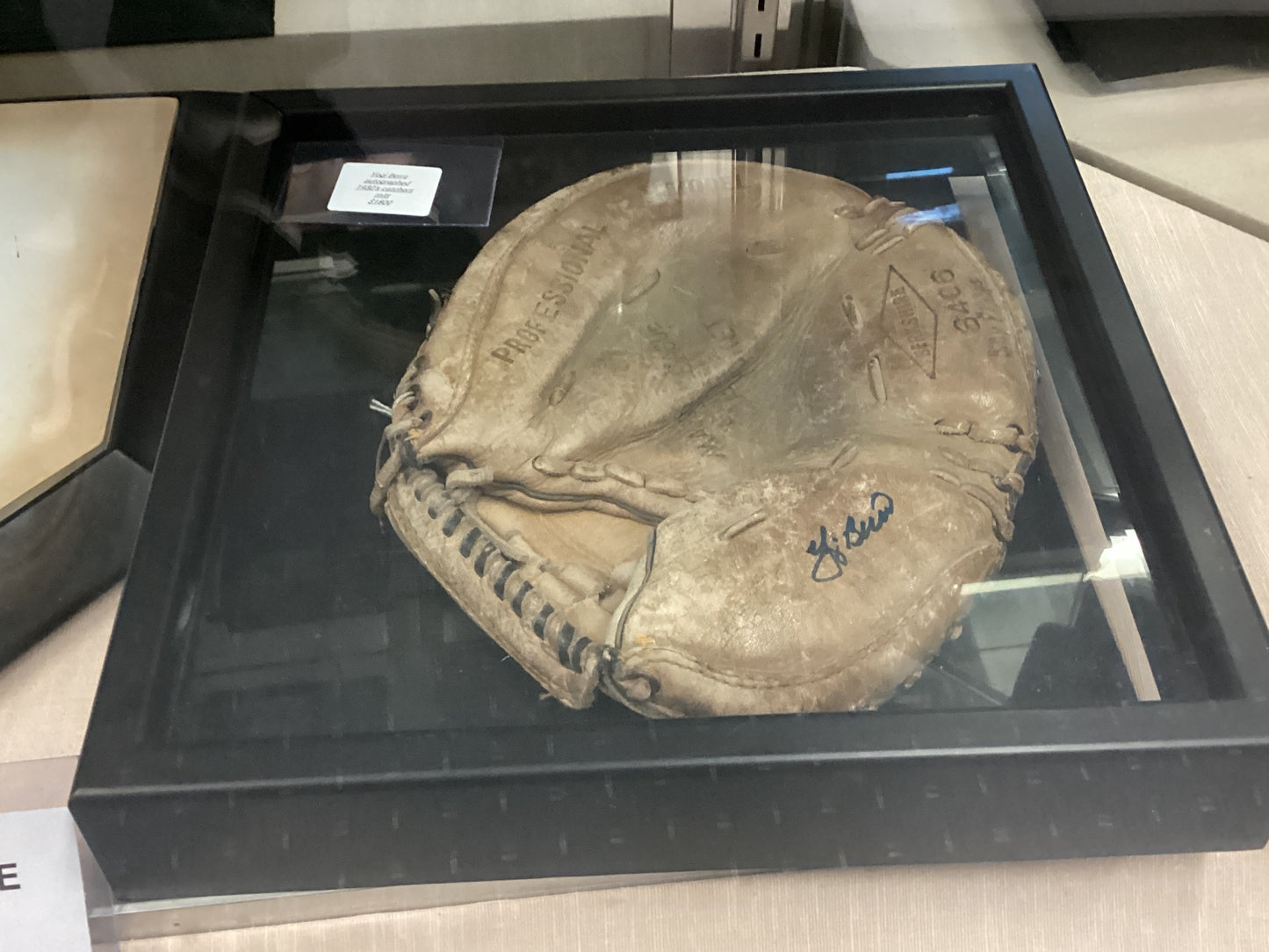 Yogi Berra Signed 1970s Catchers Mitt
