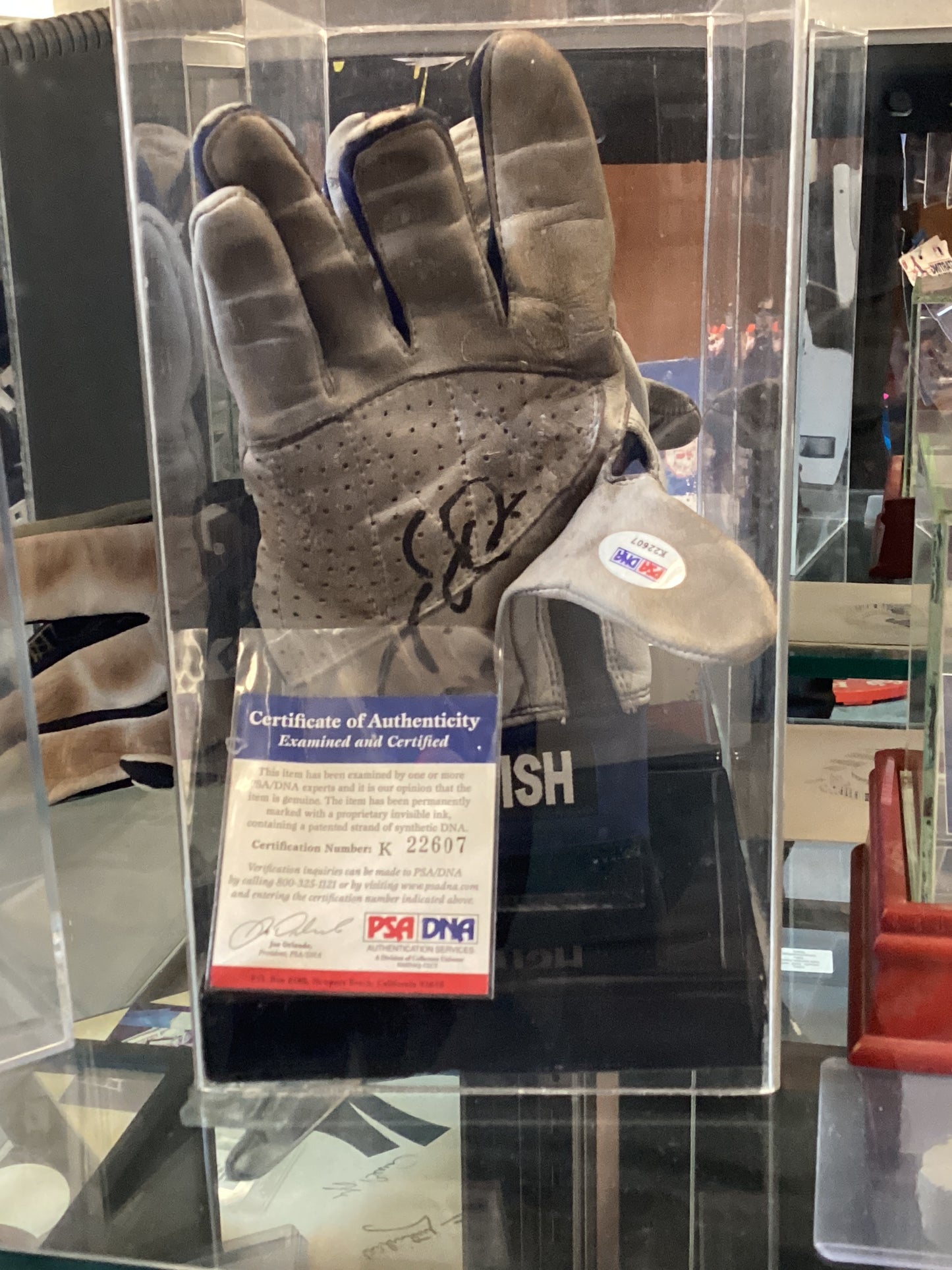 Nick Swisher Signed Game Worn Glove Verified By PSADNA