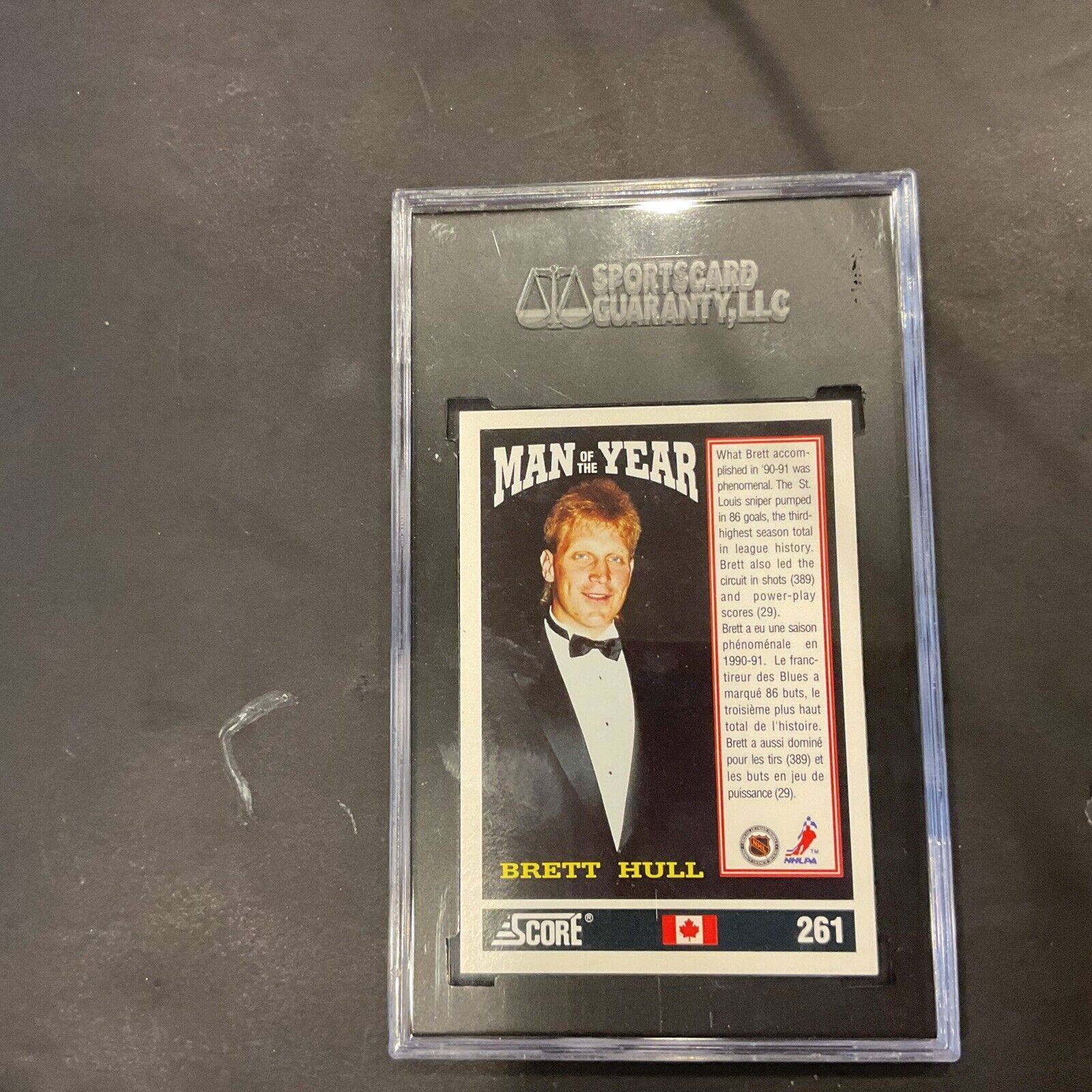 19 91–92 score Canadian # 261 Brett Hall SGC authenticated