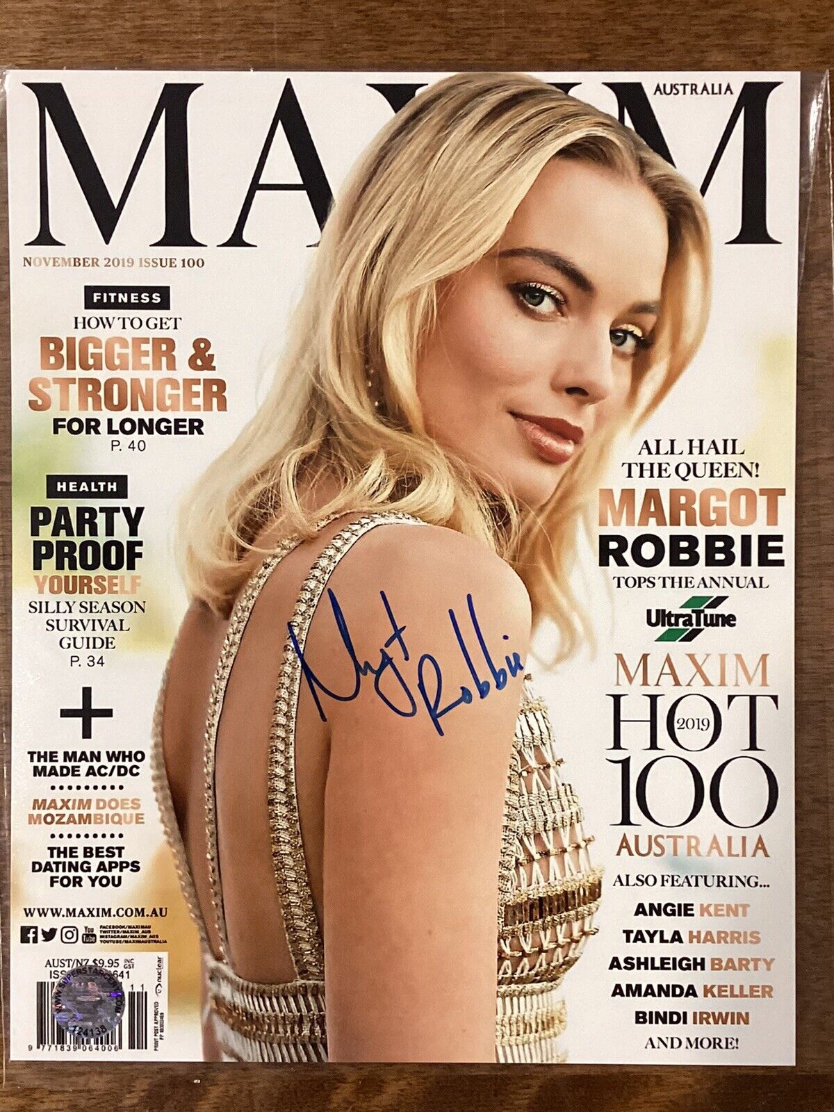 Margot Robbie Signed 8x10 Photo W Coa