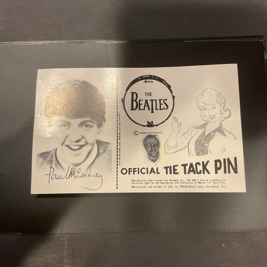The Beatles official  Paul McCartney 1964 Tie Tack Pin original packing RARE