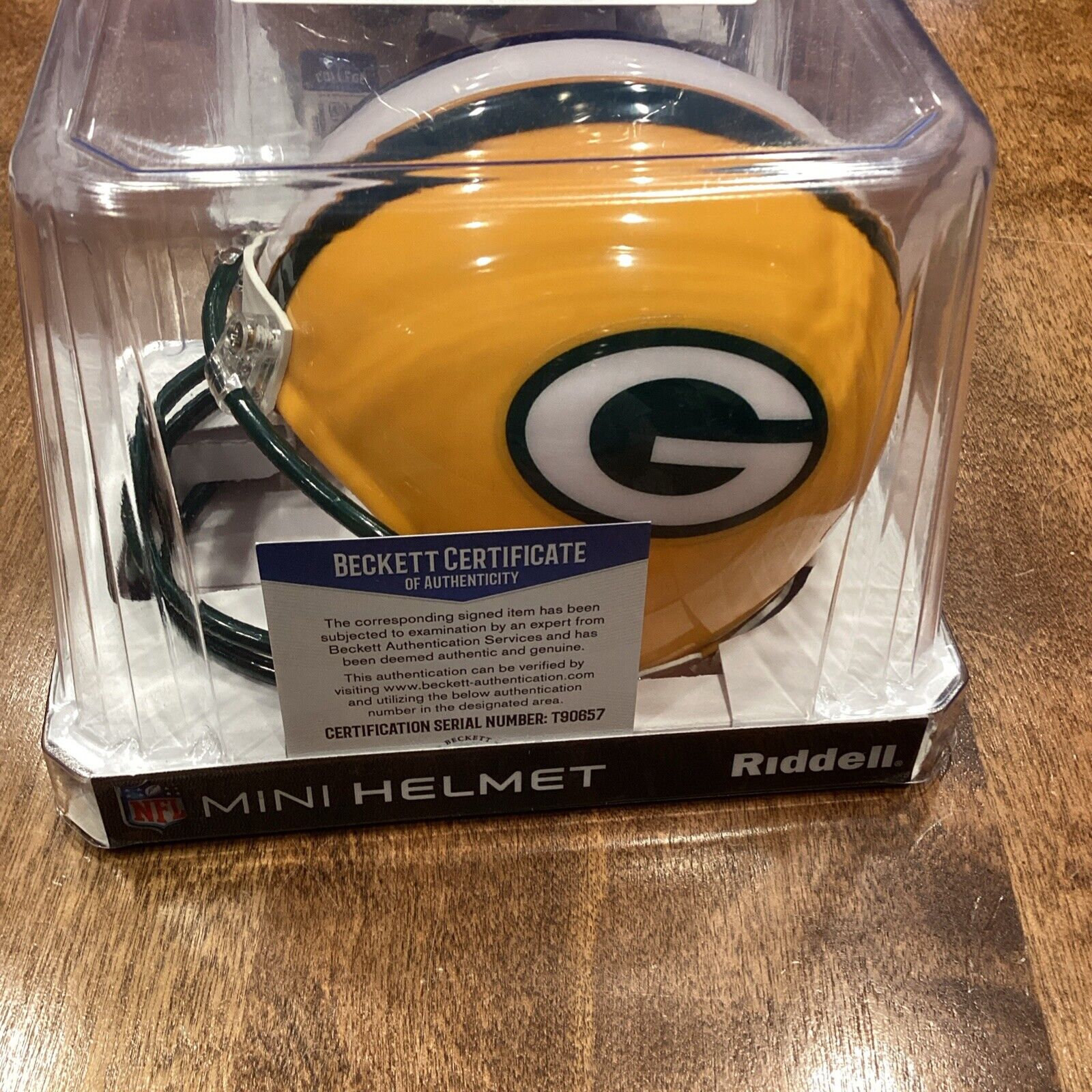 DAVANTE ADAMS AUTOGRAPHED GREEN BAY PACKERS MINI HELMET BECKETT BAS 185816