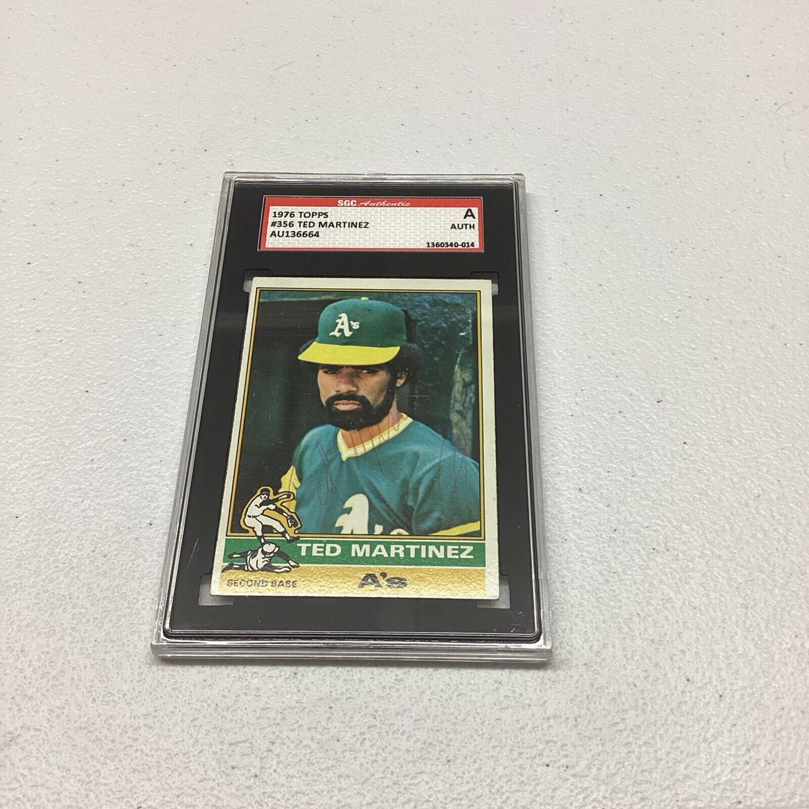 1976 Topps #356 Ted Martinez SGC Authentic