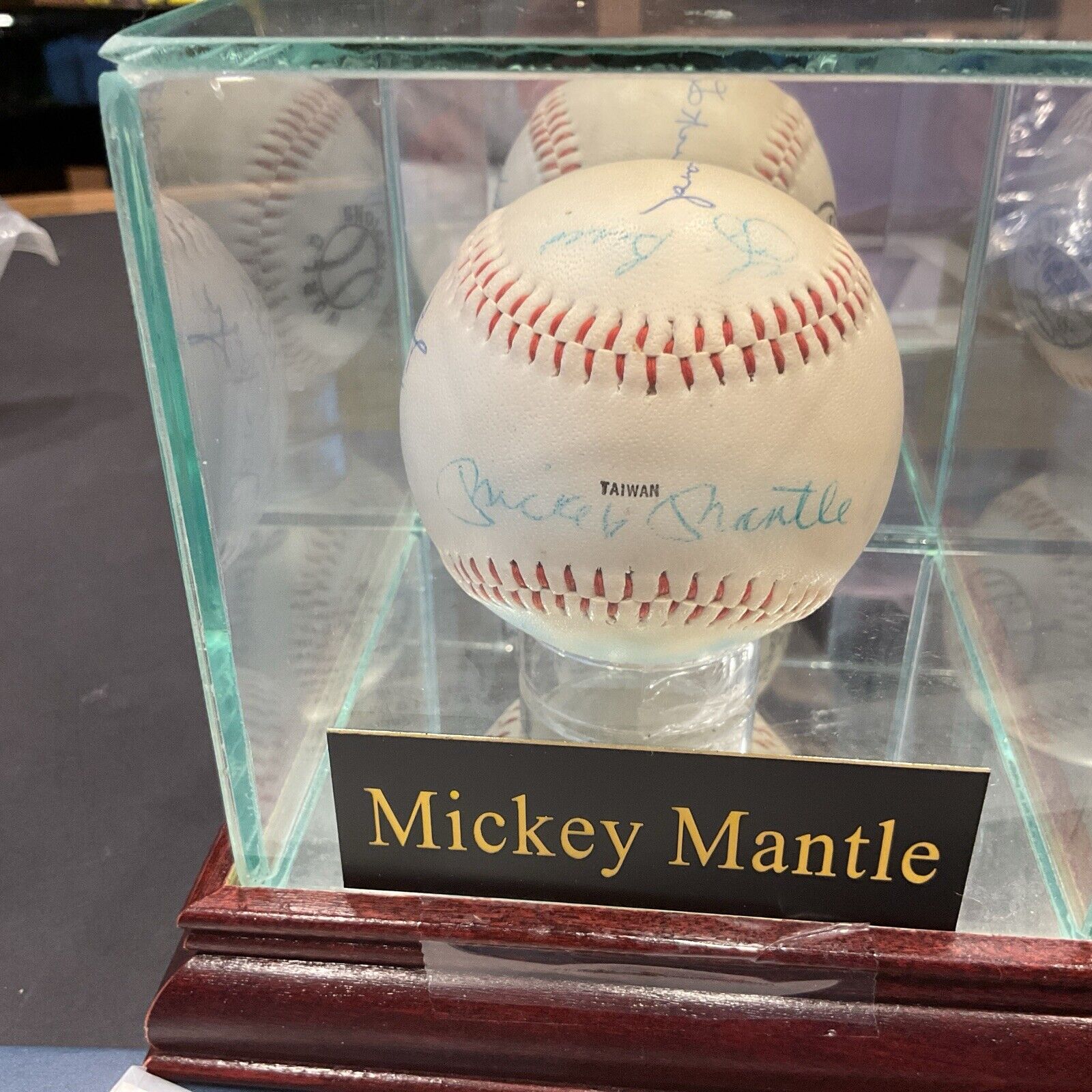 Autographed New York Yankee Baseball Mickey Mantle W/HOF Signed Players JSA COA