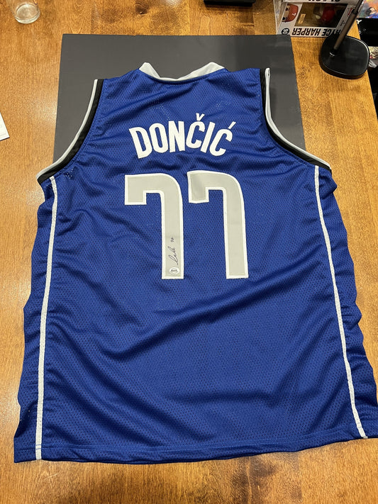 Luka Dončić Signed Dallas Mavericks Blue Jersey with COA