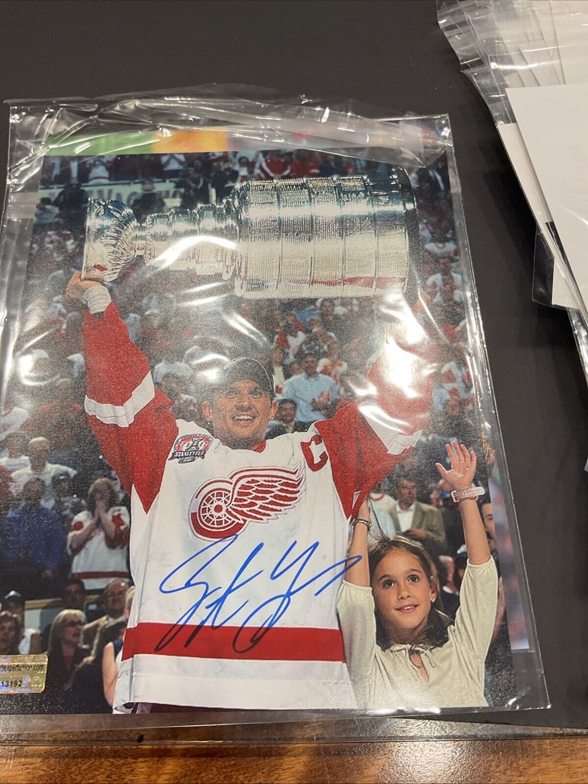 Steve Yzerman  8 X 10"  Autograph Photo w/COA -Holo Stamped  HOFer Red Wings