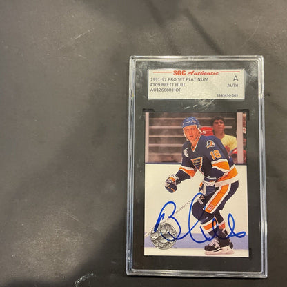 1991–92 pro set platinum # 109 Brett Hall SGC authentic  graded signature card