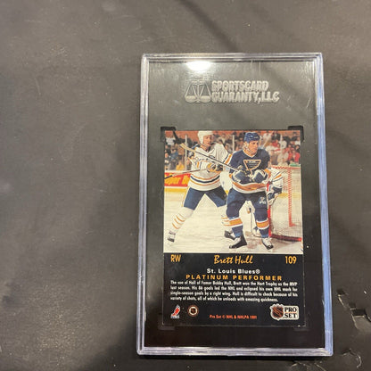 1991–92 pro set platinum # 109 Brett Hall SGC authentic  graded signature card