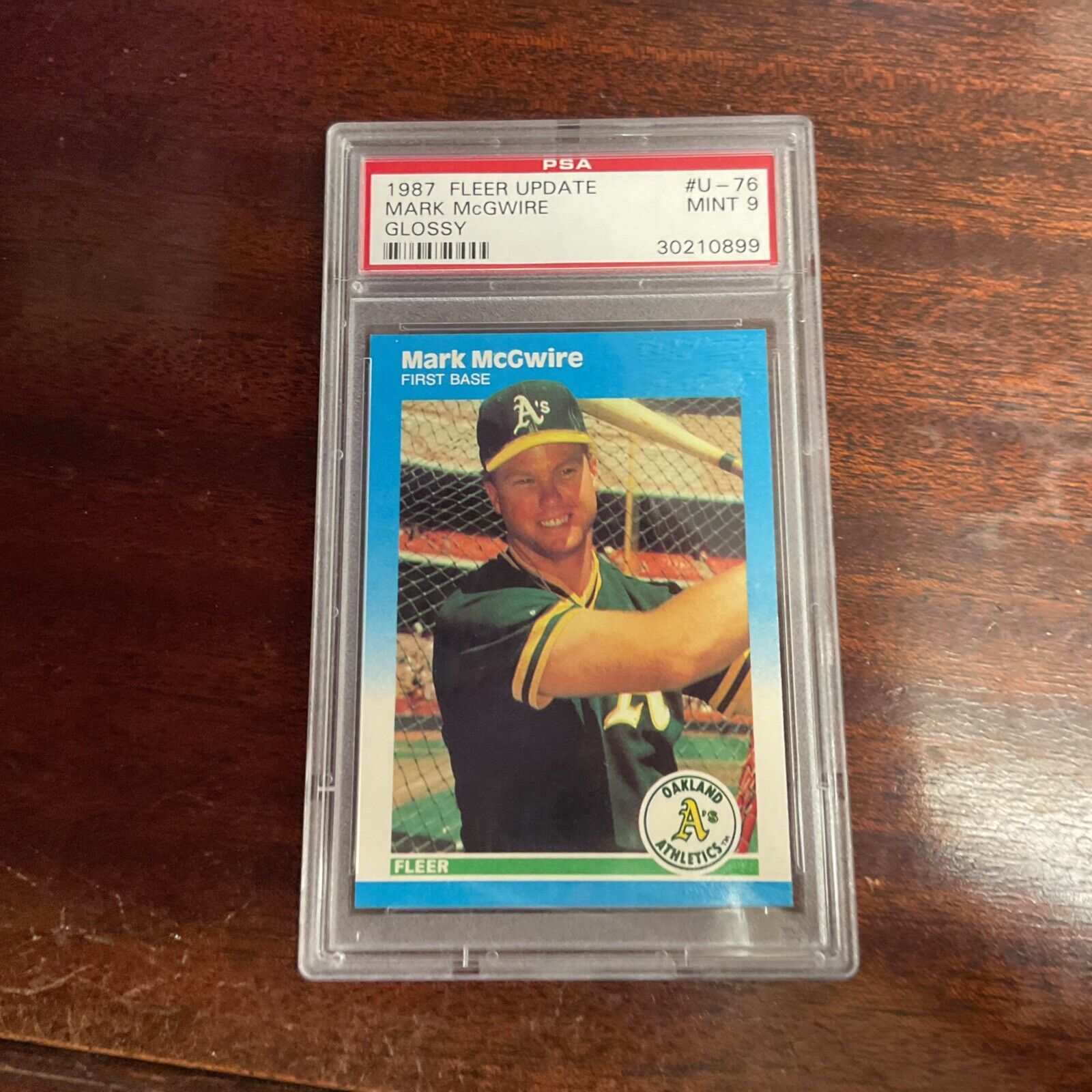 1987 Fleer Update #U – 76 Mark Mcguire PSA 9