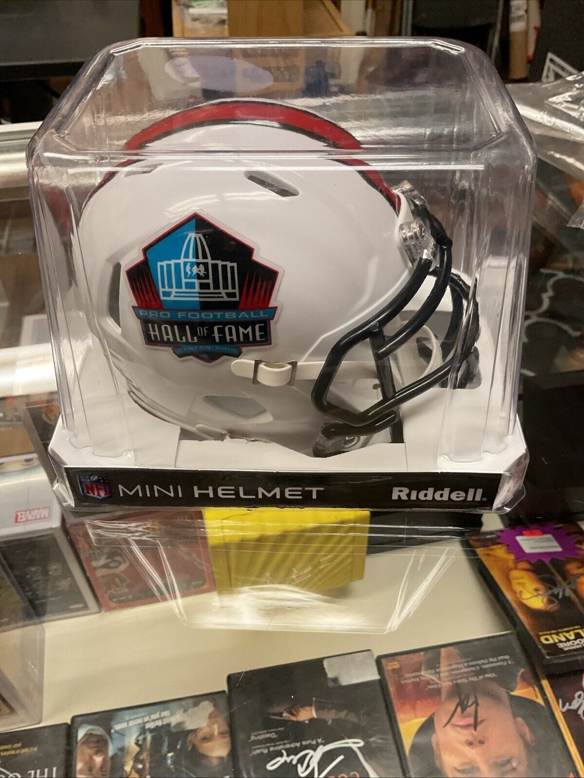 “Hall Of Fame" NFL White Speed Riddell Mini Football Helmet Signed By Joe Namath