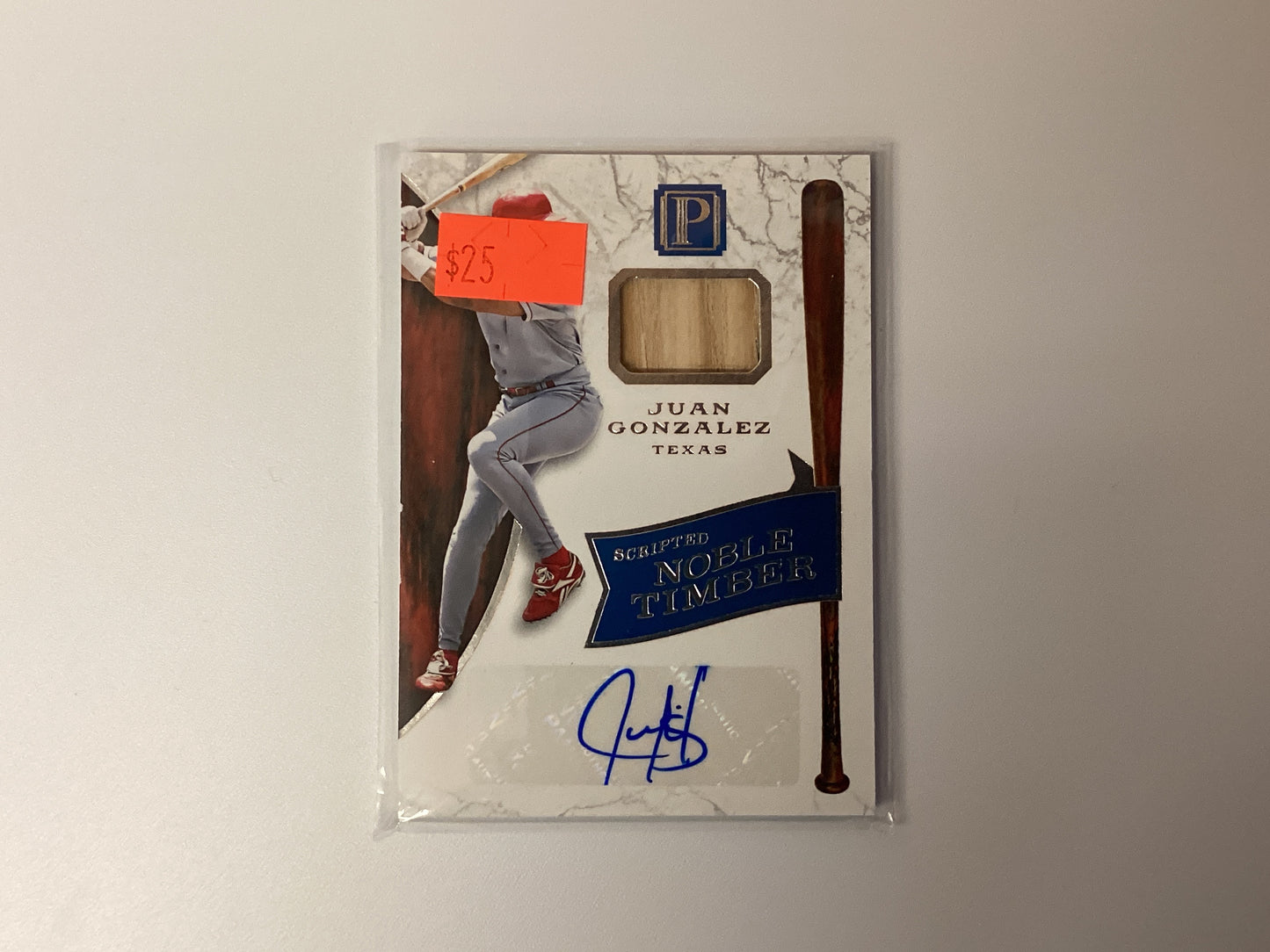 Panini, Juan Gonzalez game used material and autographed card